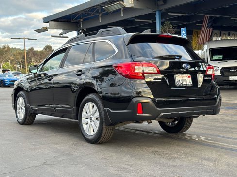 Used 2019 Subaru Outback 2.5i Premium image 11