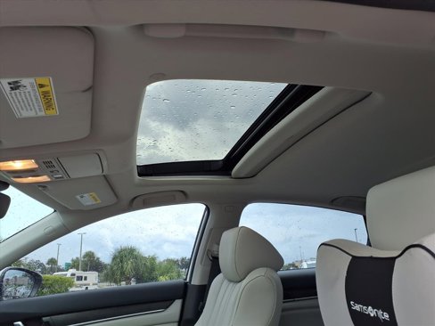 Used 2022 Honda Accord Touring image 28