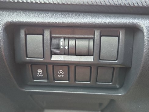 Certified 2023 Subaru Crosstrek 2.0i Premium image 9