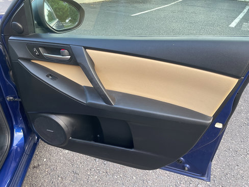 Used 2012 MAZDA MAZDA3 i Touring image 36
