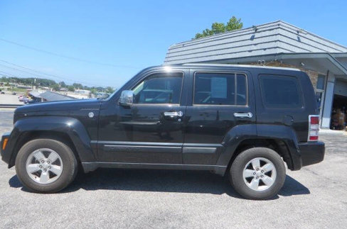 Used 2012 Jeep Liberty Sport image 5