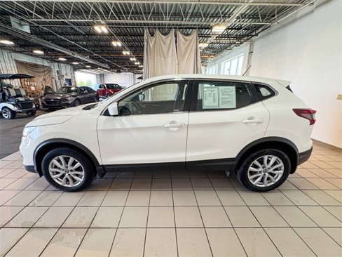 Used 2022 Nissan Rogue Sport S image 10