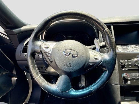 Used 2017 INFINITI QX70 AWD w/ Premium Package image 11