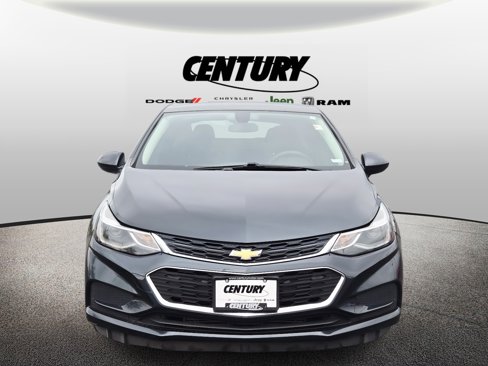 Used 2017 Chevrolet Cruze LT w/ Convenience Package image 9