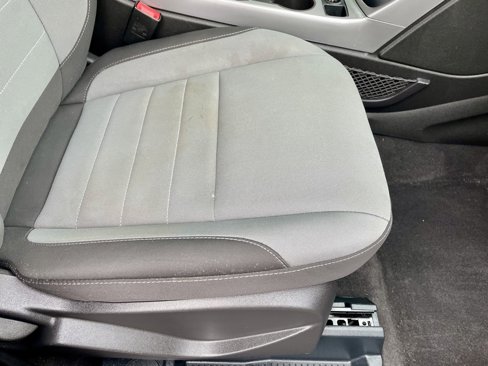 Used 2015 Ford Escape SE image 10