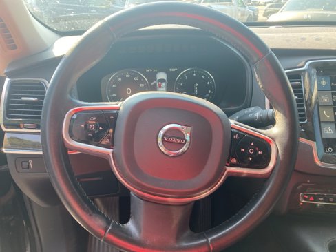 Used 2018 Volvo XC90 T6 Momentum w/ Momentum Plus Package image 12