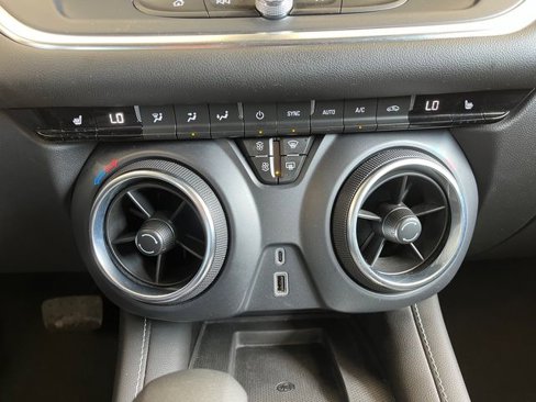 Used 2023 Chevrolet Blazer LT w/ Convenience Package image 17