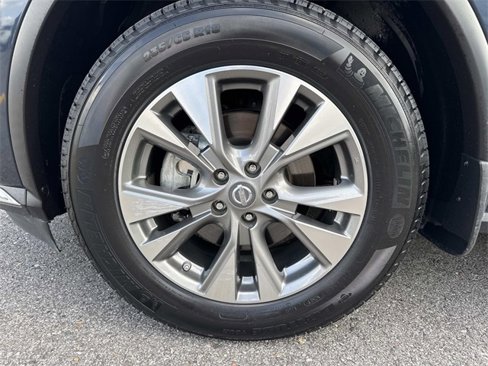 Used 2018 Nissan Murano SV image 9