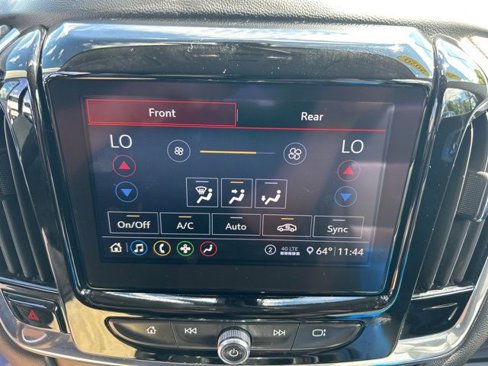 Used 2020 Chevrolet Traverse LT image 9