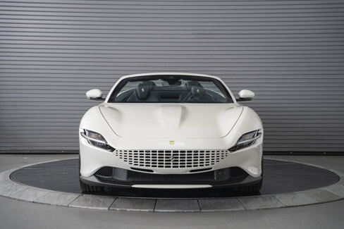 Used 2025 Ferrari Roma Spider image 9