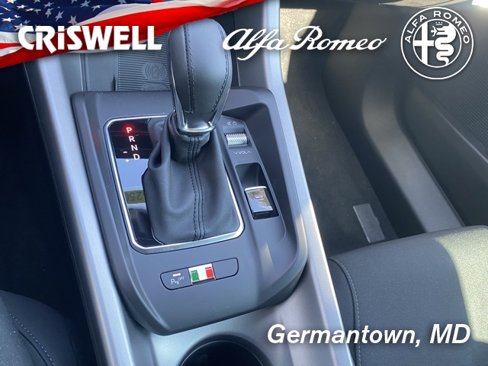 New 2025 Alfa Romeo Tonale image 30