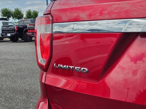 Used 2016 Ford Explorer Limited image 18