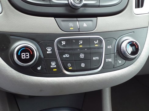 Used 2023 Chevrolet Malibu LT image 21
