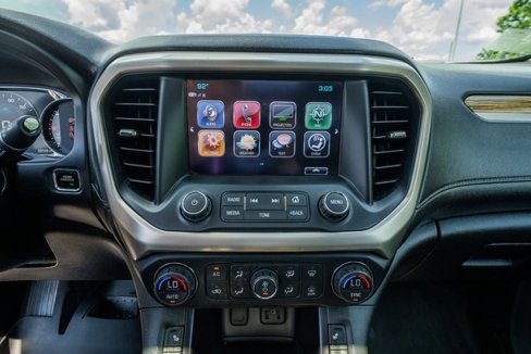 Used 2017 GMC Acadia Denali w/ Technology Package image 17