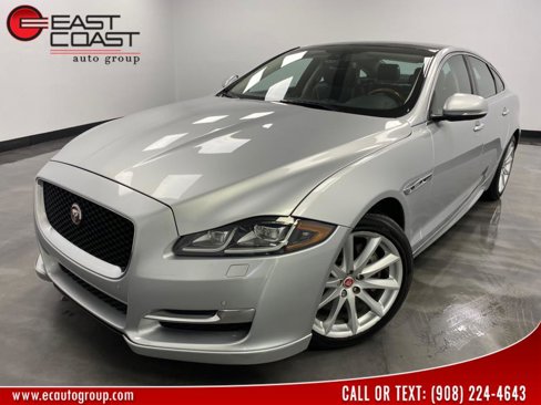 Used 2017 Jaguar XJ R-Sport image 1