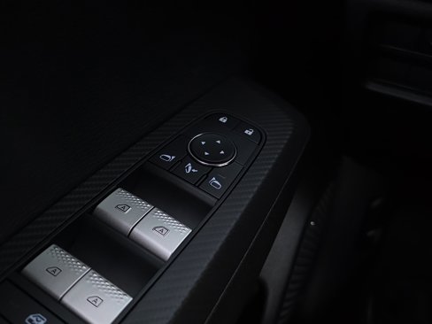 New 2025 Mitsubishi Outlander SE image 22