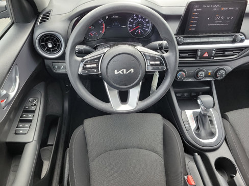 Used 2023 Kia Forte LXS w/ LXS Technology Package image 11