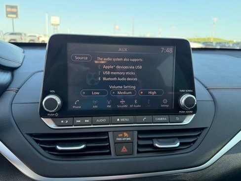 Used 2019 Nissan Altima 2.0 SR image 16