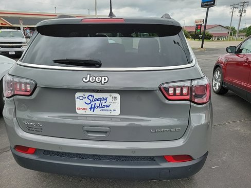 Used 2021 Jeep Compass Limited image 3