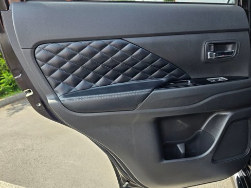 Used 2020 Mitsubishi Outlander GT image 44