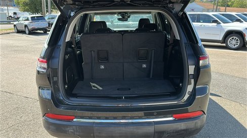 Used 2021 Jeep Grand Cherokee L Limited image 27