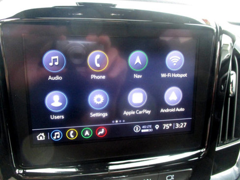 Used 2023 Chevrolet Traverse LT image 6