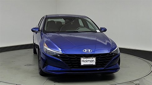 Used 2023 Hyundai Elantra SEL image 2