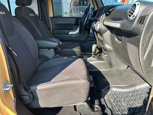 Used 2014 Jeep Wrangler Unlimited Sahara w/ Dual Top Group image 16
