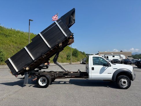 Used 2007 Ford F550 2WD Regular Cab Super Duty image 17