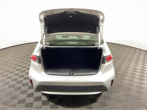 Used 2020 Toyota Corolla LE image 12