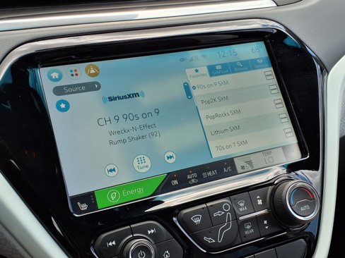 Used 2020 Chevrolet Bolt Premier w/ Infotainment Package image 12