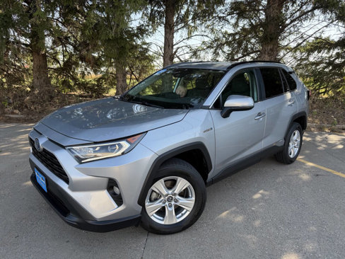 Used 2019 Toyota RAV4 XLE image 3