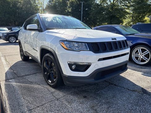 Used 2021 Jeep Compass Latitude image 1