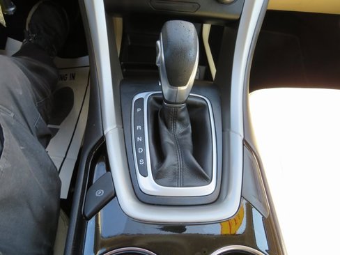 Used 2014 Ford Fusion SE image 17