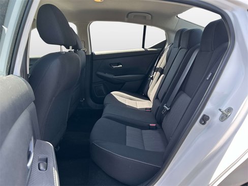 Used 2022 Nissan Sentra SV image 12