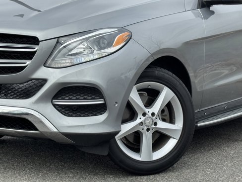 Certified 2016 Mercedes-Benz GLE 350 4MATIC image 4