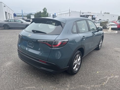 Used 2023 Honda HR-V LX image 4