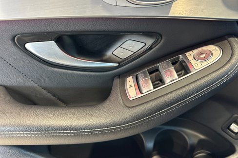 Certified 2022 Mercedes-Benz GLC 300 4MATIC image 11
