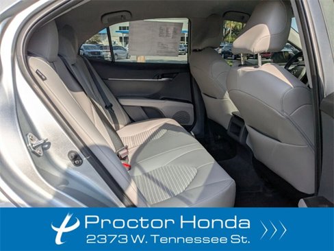 Used 2023 Toyota Camry SE image 34