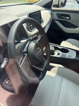 Used 2023 Nissan Rogue SV image 8