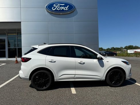 Certified 2023 Ford Escape ST-Line Elite image 7