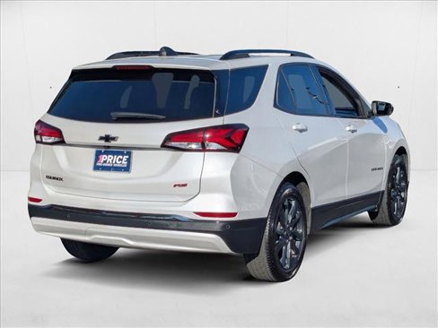 Certified 2022 Chevrolet Equinox RS image 5