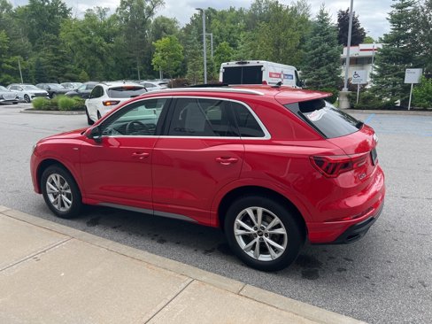 Used 2025 Audi Q3 2.0T Premium image 41
