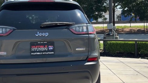 Used 2021 Jeep Cherokee Latitude Plus image 17