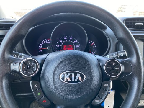 Used 2018 Kia Soul + image 22