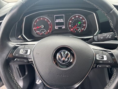 Certified 2021 Volkswagen Jetta R-Line image 14