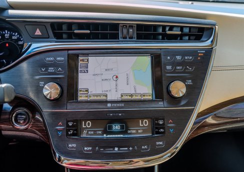 Used 2013 Toyota Avalon Limited image 20