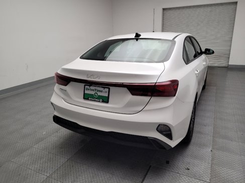 Used 2023 Kia Forte LXS image 7