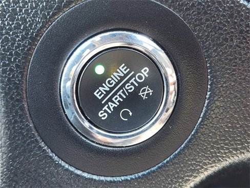 Used 2019 Ford Explorer XLT w/ Equipment Group 201A image 21