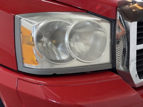 Used 2005 Dodge Dakota SLT image 10